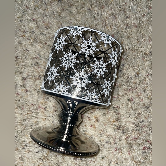 BBW  gel flake candle holder ❄️ - Picture 2 of 13